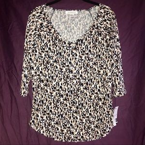 NEW Liz Claiborne Patterned Top